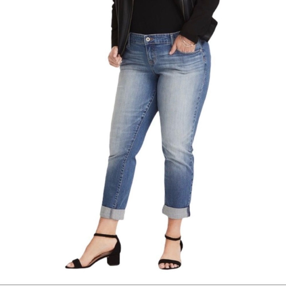torrid Light Wash Cropped Ankle Jeans